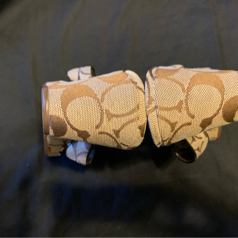 VINTAGE!! Coach Women's Brown and Gold Sandals - Picture 4 of 12